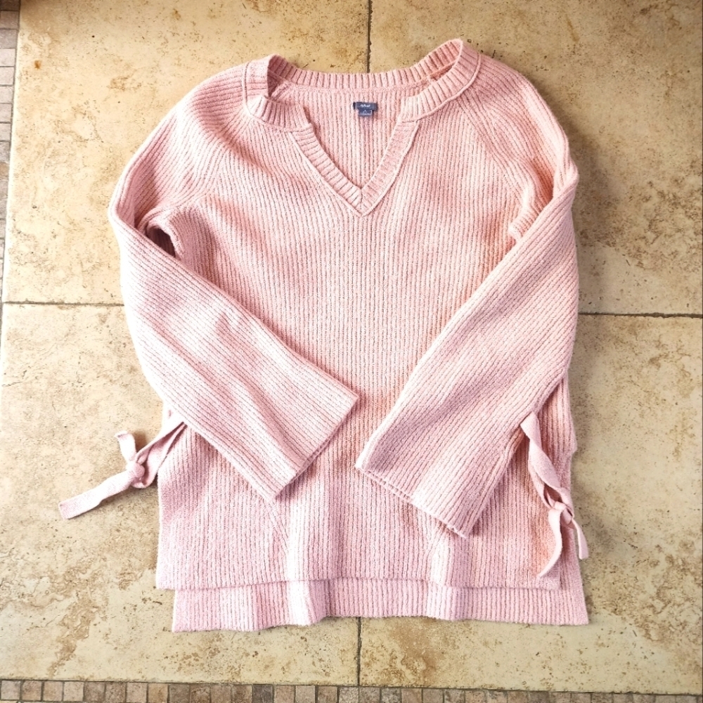 Aerie Pink V-Neck Sweater with Side Ties